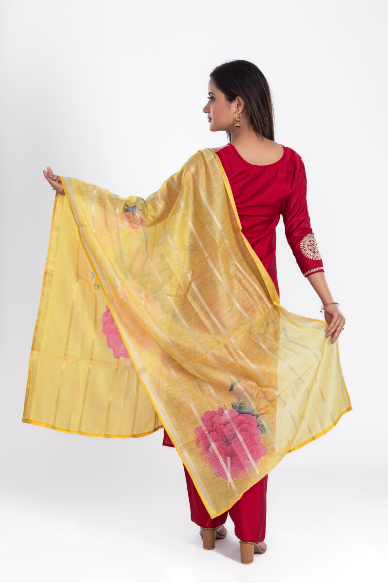 Ethnic Motifs Embroidered Regular liva kurta with Trouser & Organza Duppata-LBA-027 - Image 4