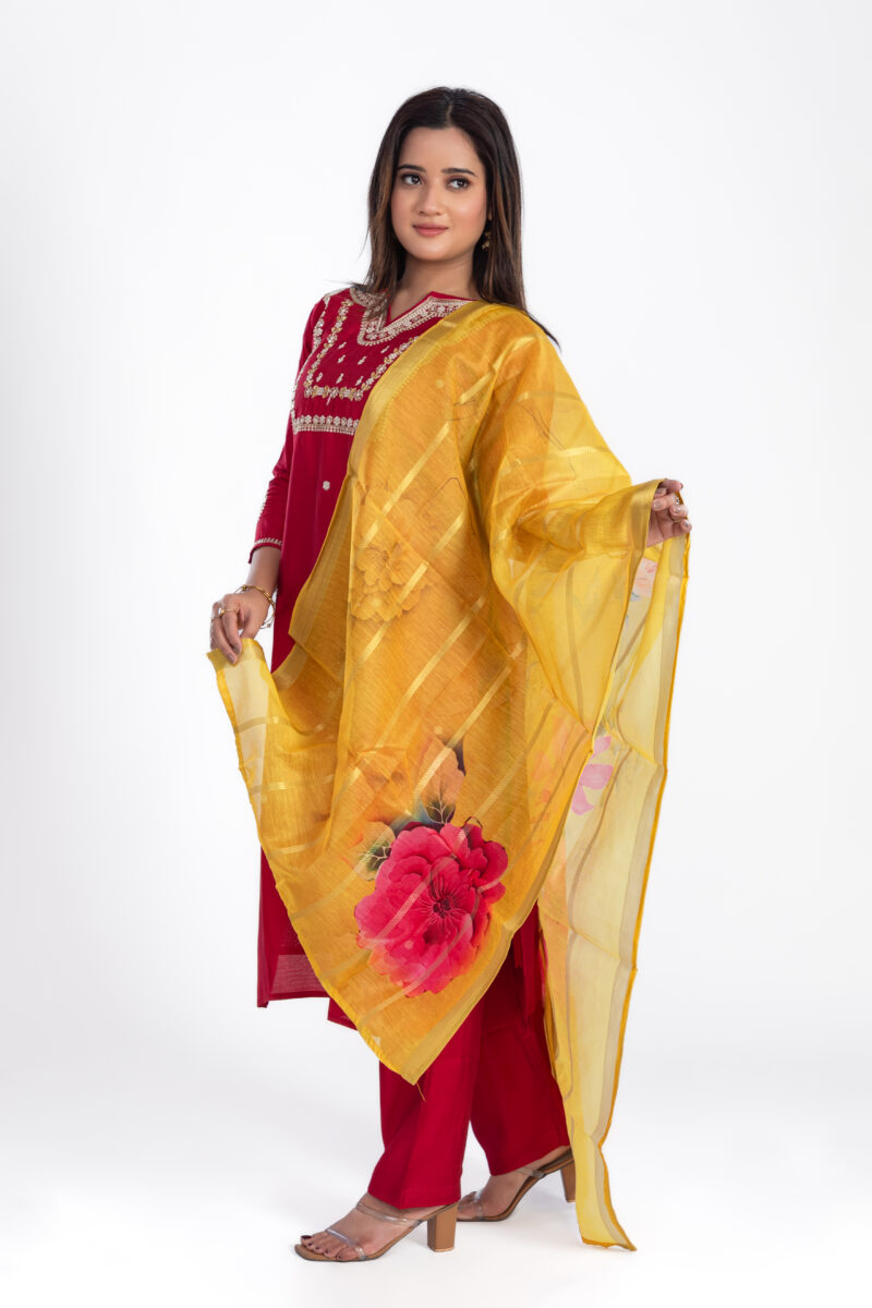 Ethnic Motifs Embroidered Regular liva kurta with Trouser & Organza Duppata-LBA-027 - Image 5
