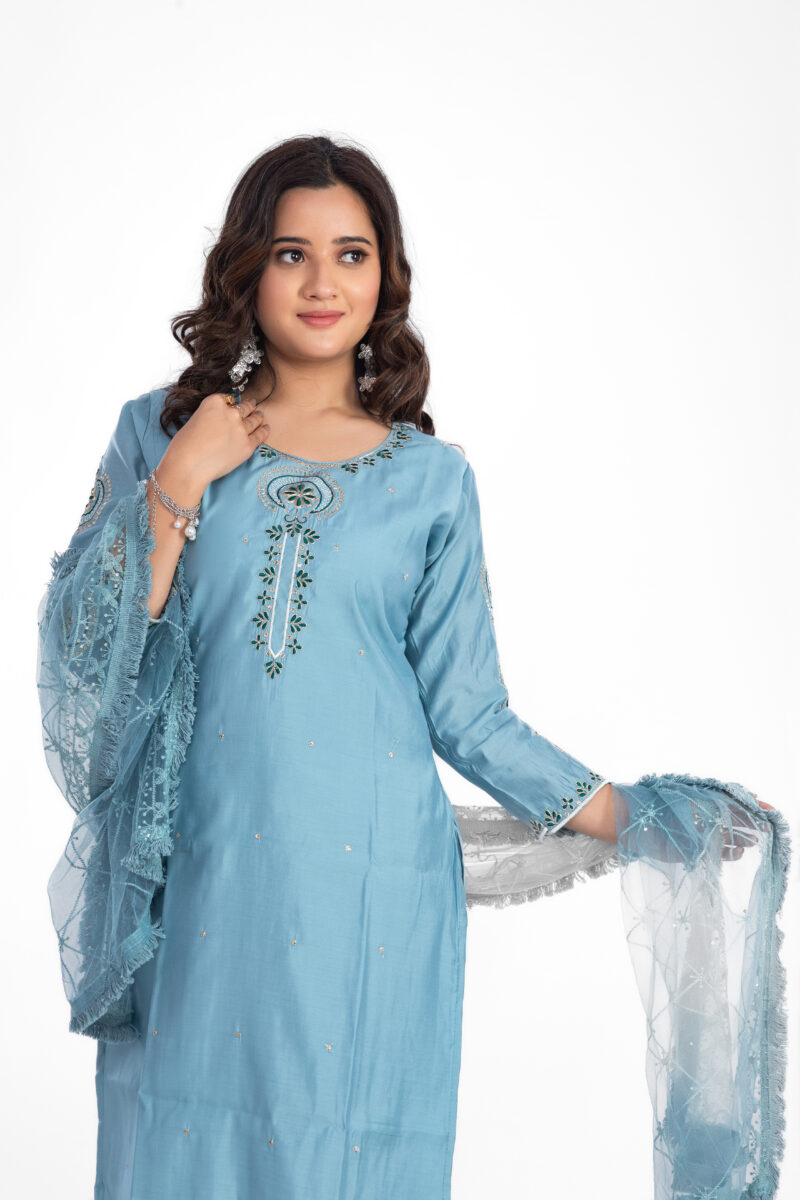 Roman Silk Embroidered Kurta Set with Pant & Organza Dupatta LBA-022 - Image 2