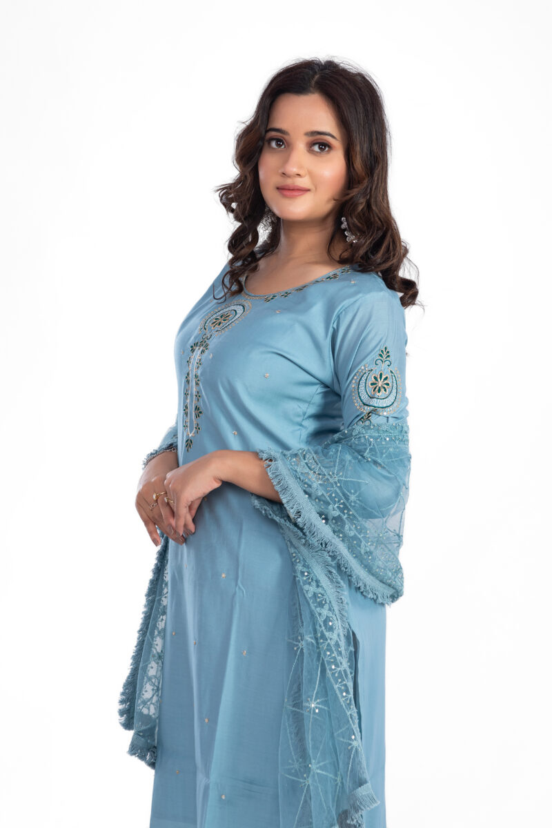 Roman Silk Embroidered Kurta Set with Pant & Organza Dupatta LBA-022 - Image 3