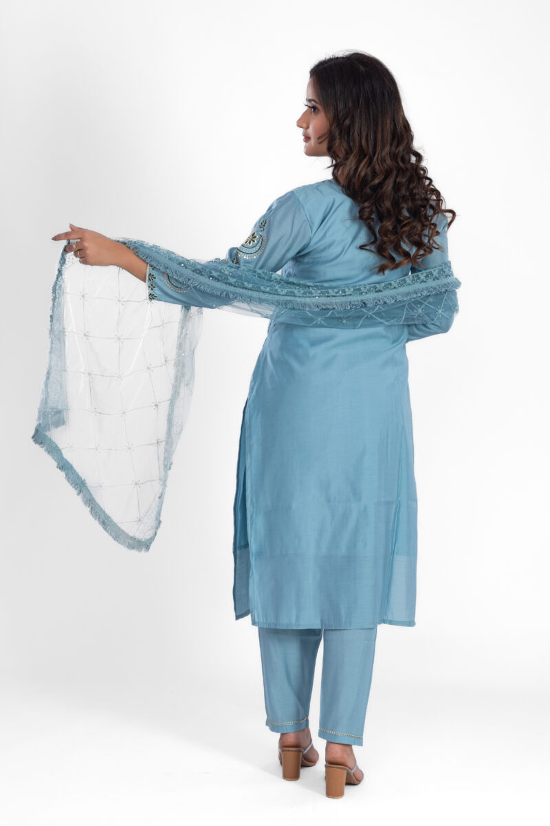 Roman Silk Embroidered Kurta Set with Pant & Organza Dupatta LBA-022 - Image 4