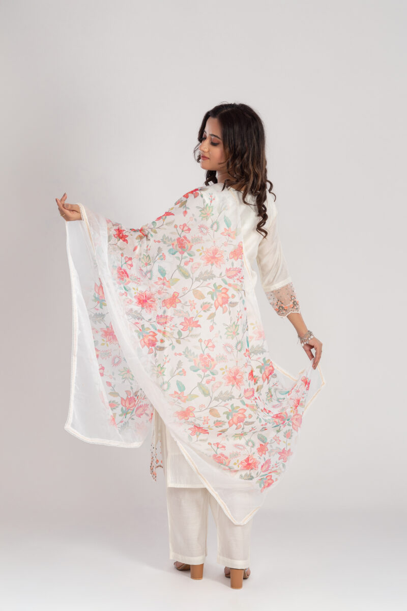 Floral Embroidered kurta & Trouser With Duppata-LBA-021 - Image 5