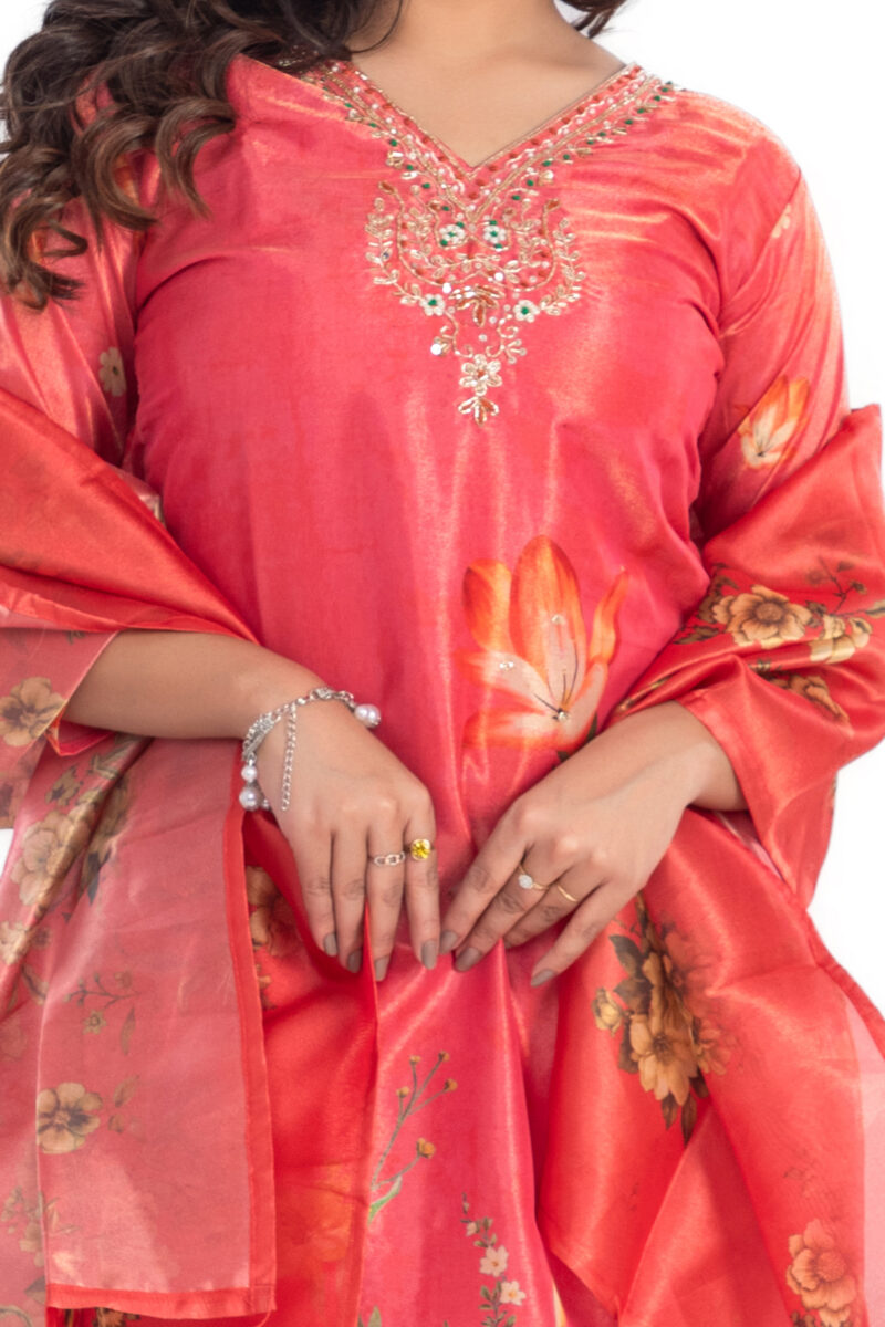 Women Pure Tissue Shimmer Kurta Pant Set with Tissue Dupatta LBA-017 - Image 5