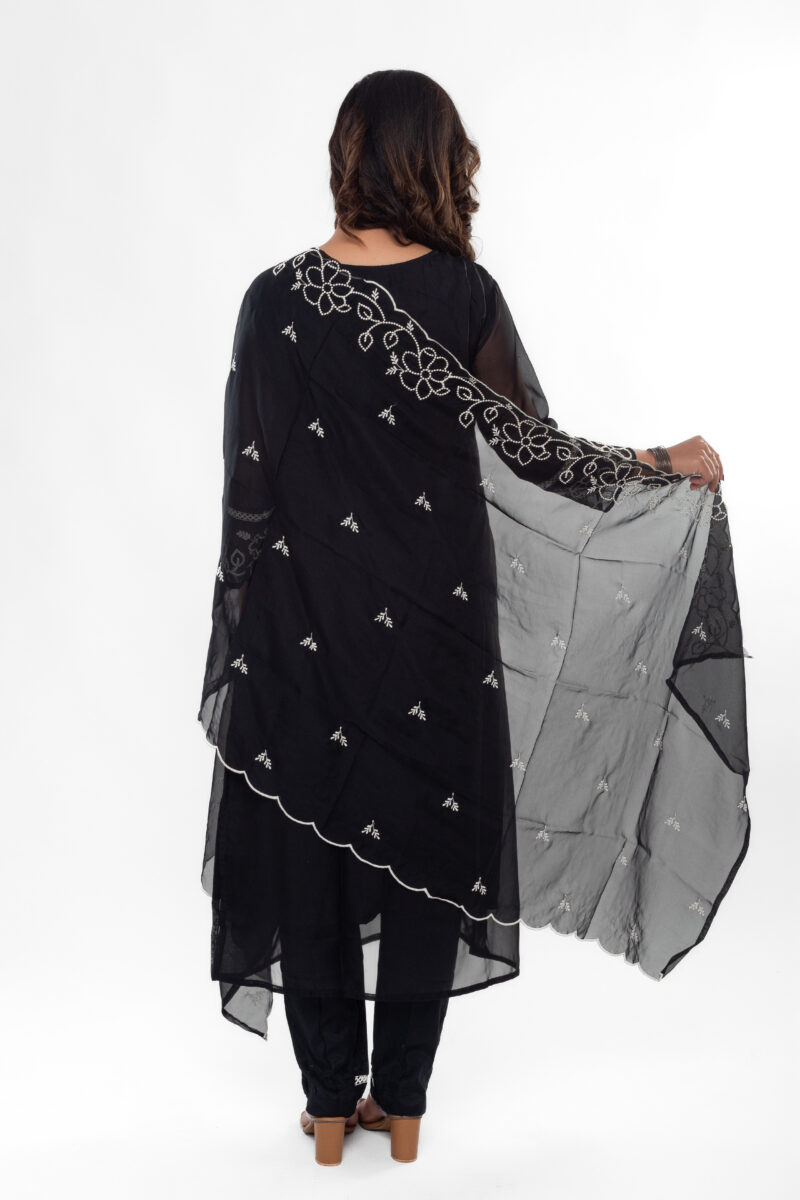 Kurta Set With Pant & Dupatta - LBA-040 - Image 6