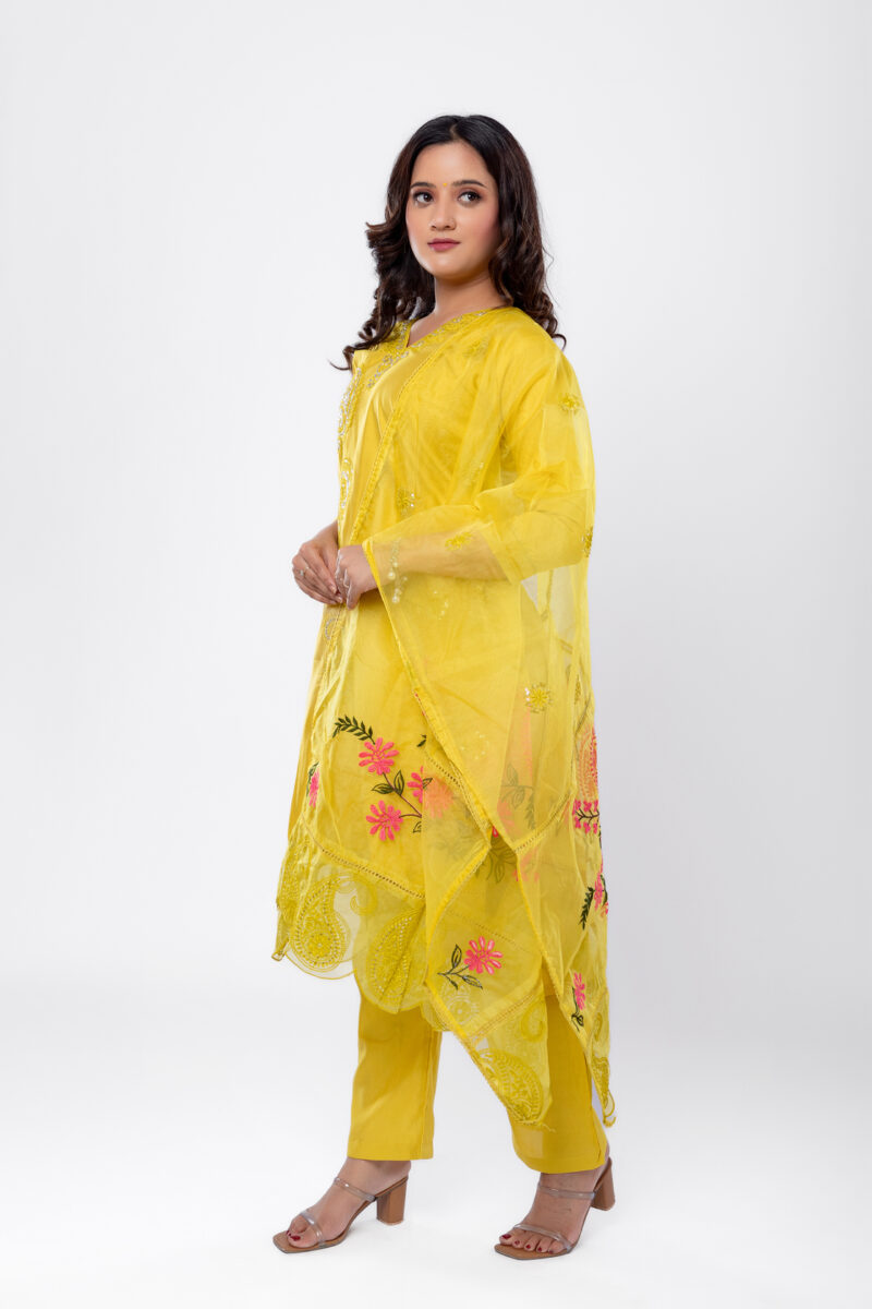 Label by Anusha Women’s Roman Silk Kurta Pant Set with Organza Dupatta – Yellow (LBA-056)