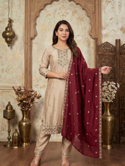 Label By Anusha | Off White Silk Blend Embroidered Kurta Set with Trousers & Maroon Dupatta | LBA-093