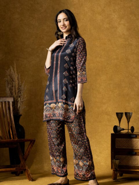 Label By Anusha Women Black Chinnon Embroidered Co-Ord Set | Straight Fit Kurta & Pants – LBA-099
